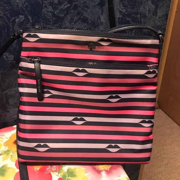 kate spade Handbags - Kate Spade crossbody